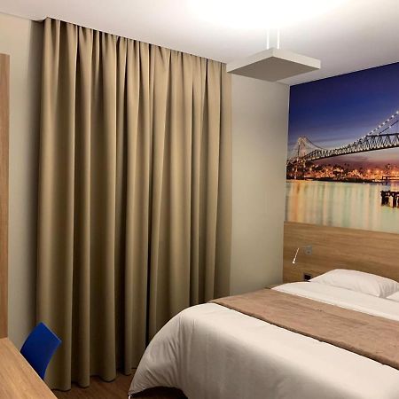 Hotelog Campina Grande do Sul Eksteriør bilde